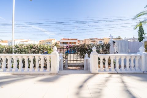 Villa a La Marina, Alicante, La Marina - € 184.000 | Ref: W6136VA - foto 12